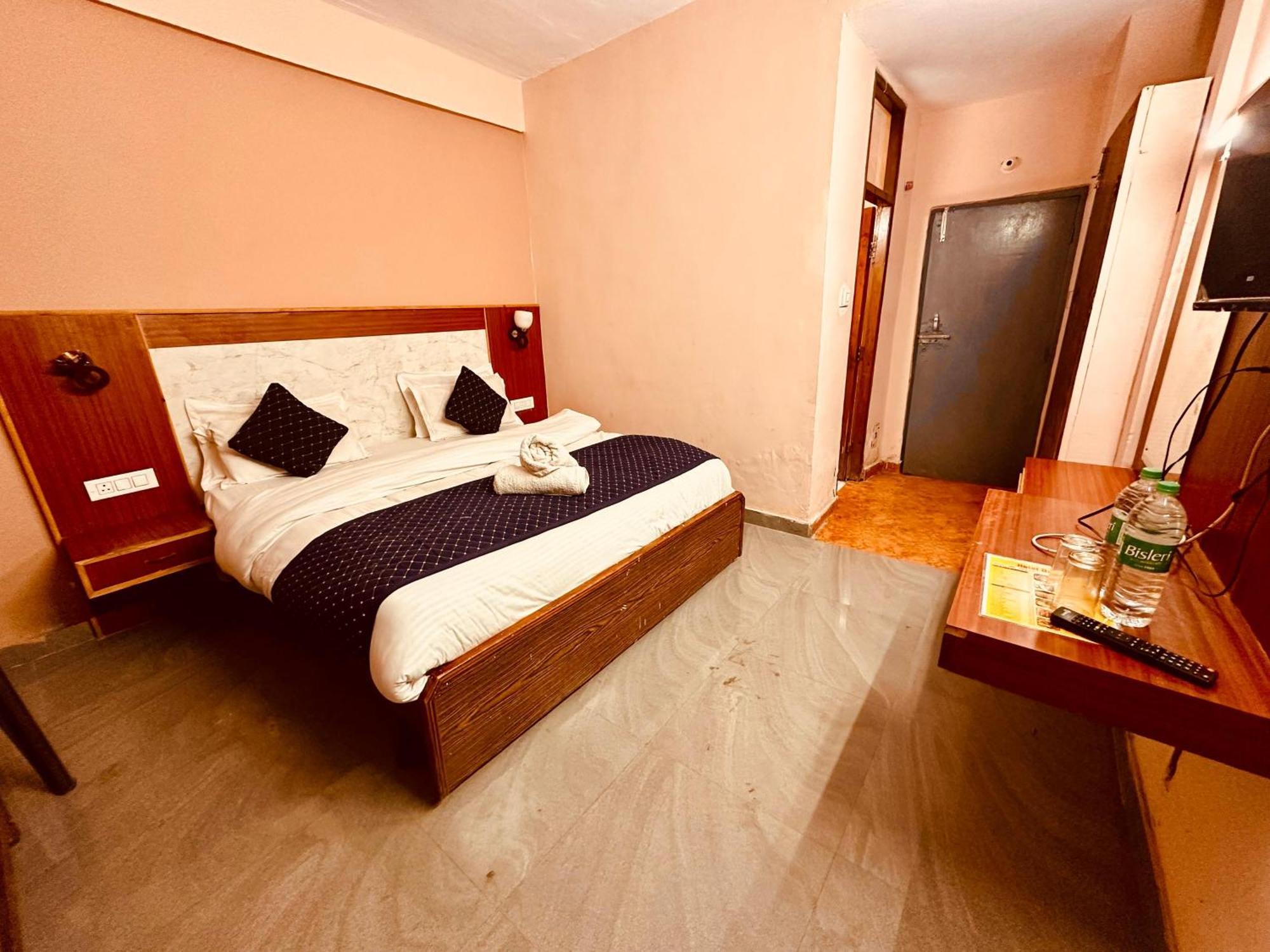 Hotel D Kanchan Manali 외부 사진