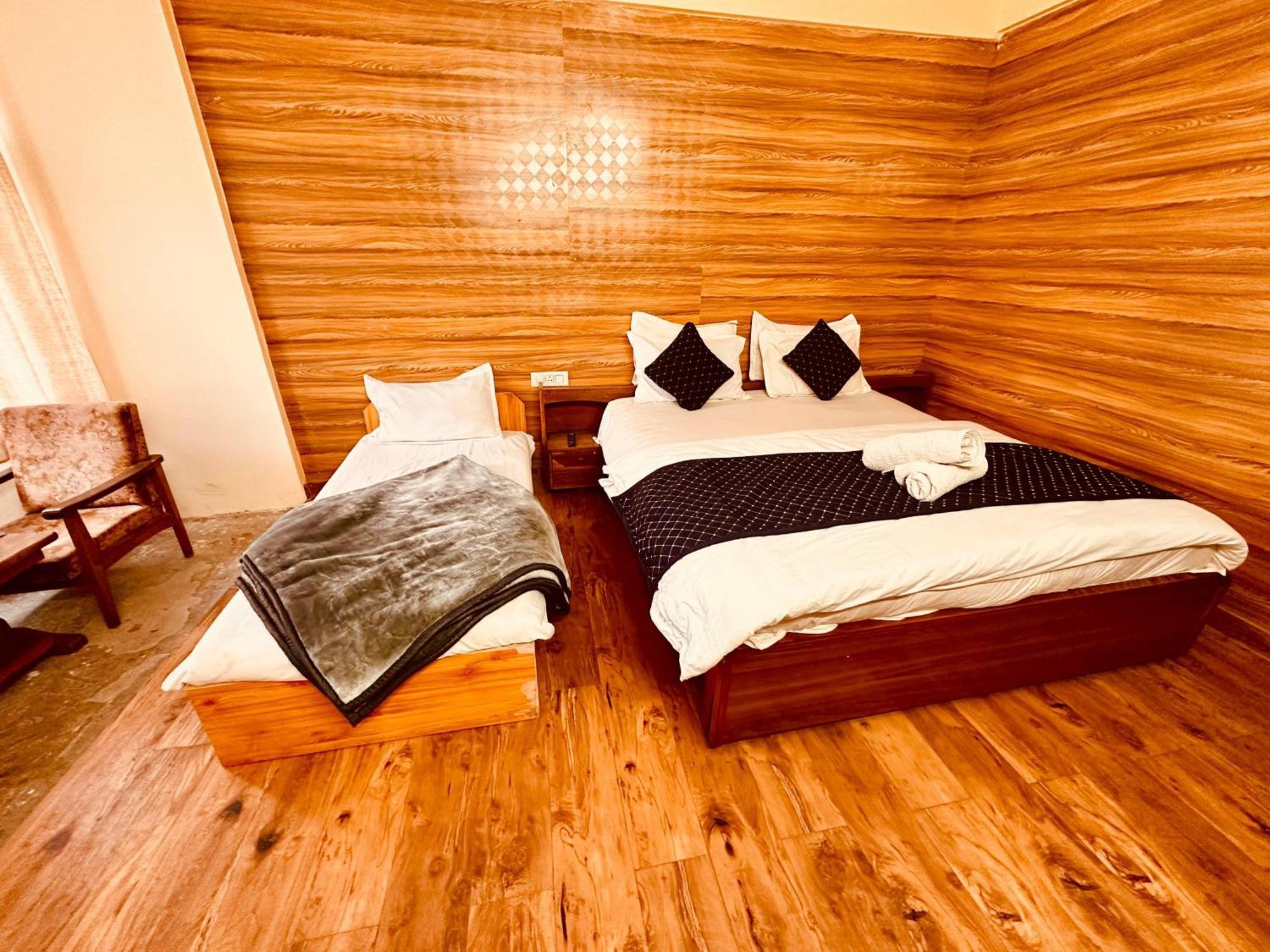 Hotel D Kanchan Manali 외부 사진