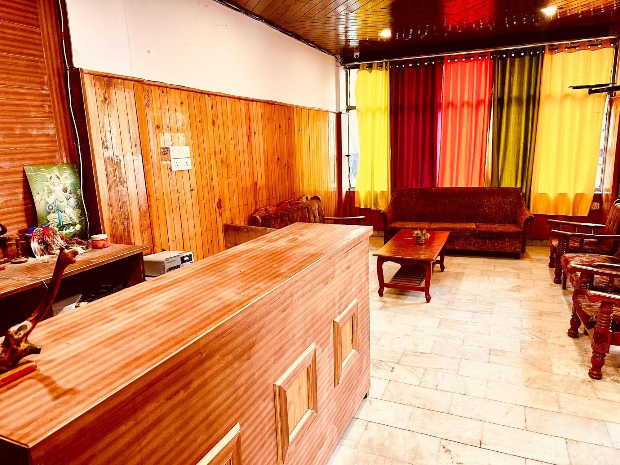 Hotel D Kanchan Manali 외부 사진