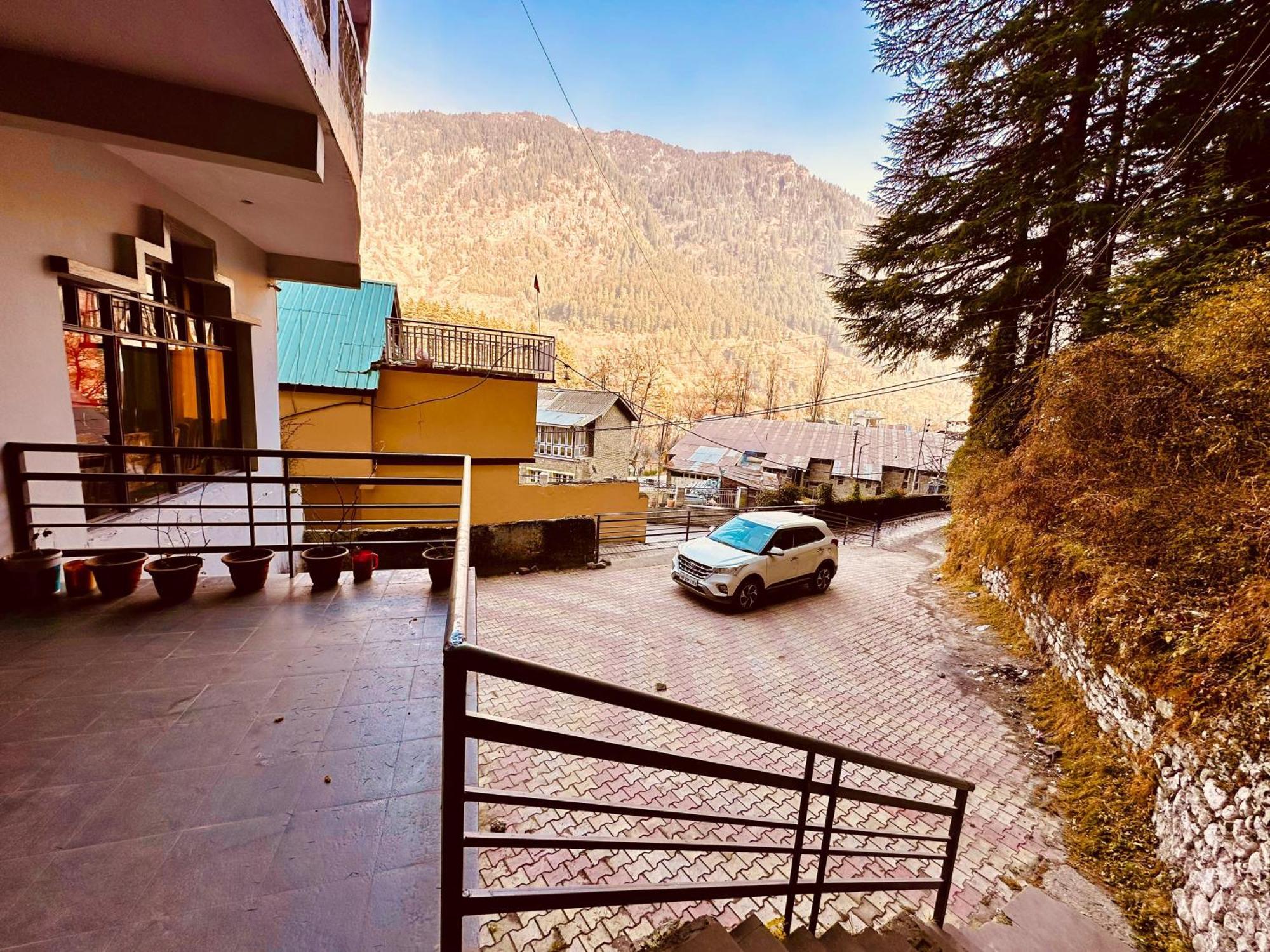 Hotel D Kanchan Manali 외부 사진