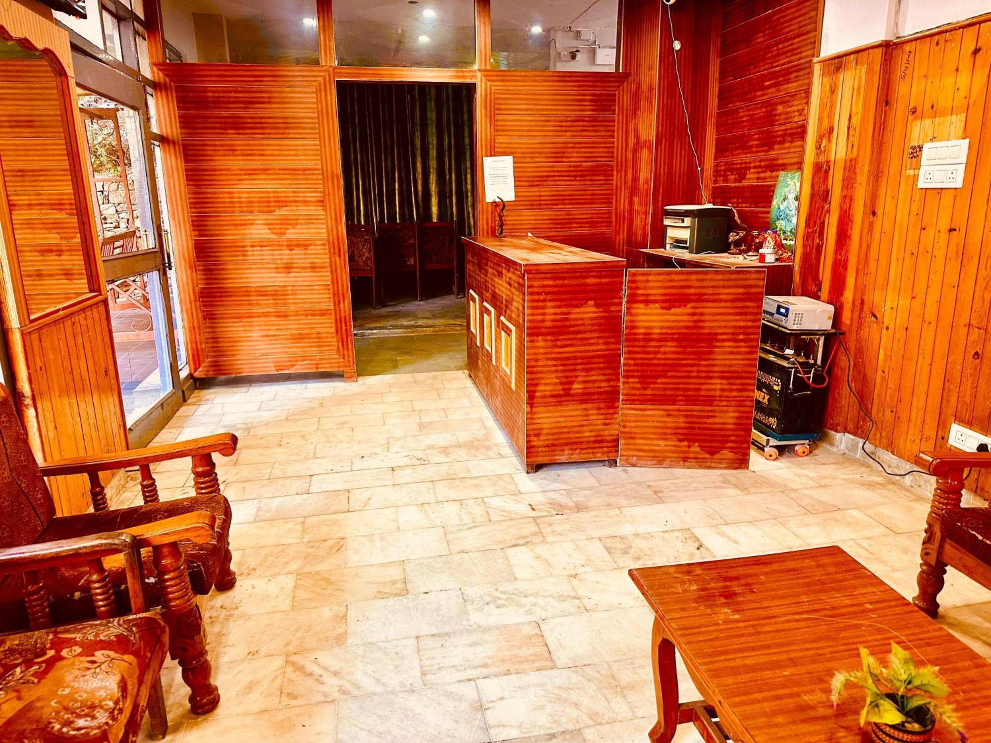 Hotel D Kanchan Manali 외부 사진