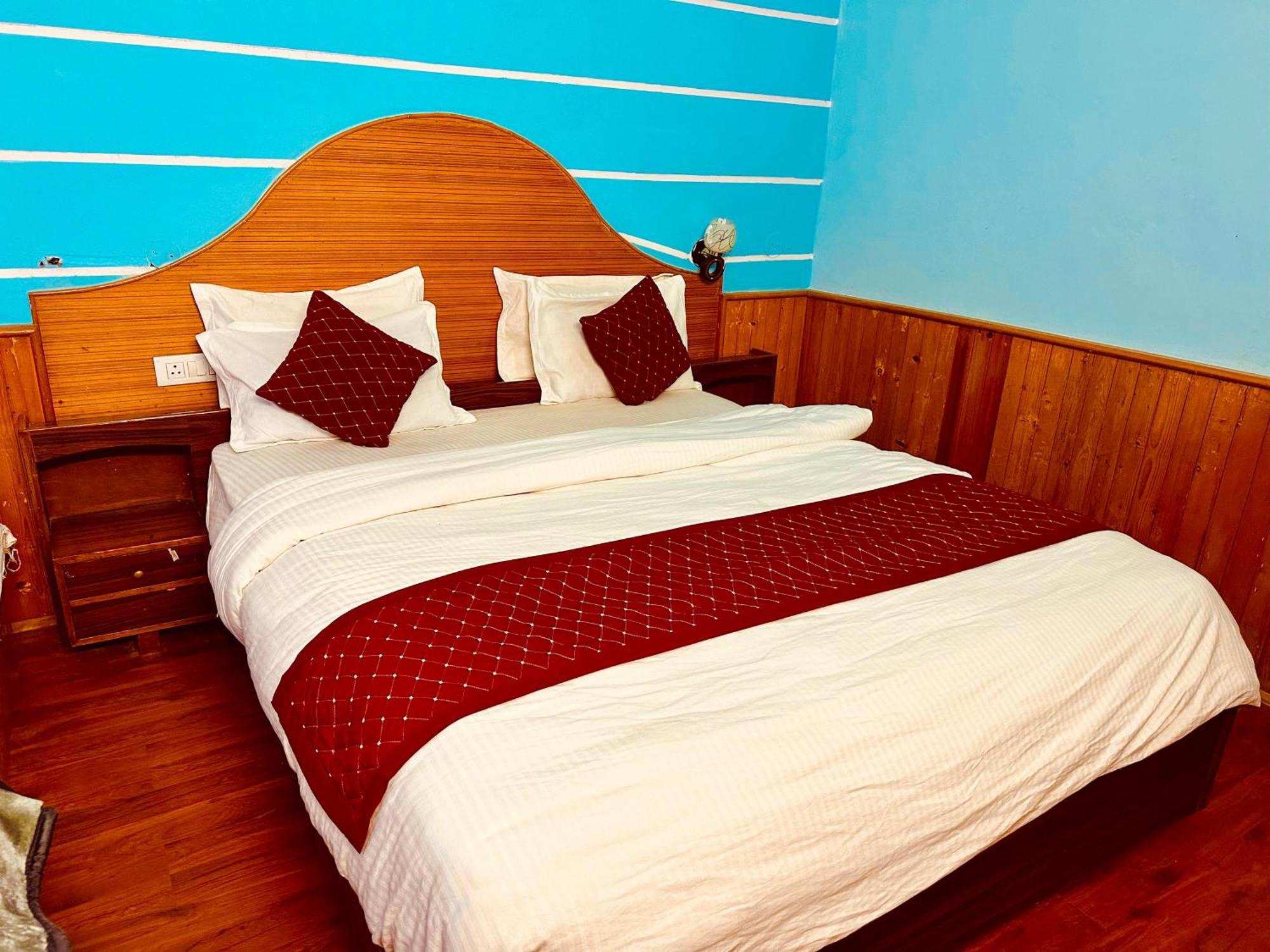 Hotel D Kanchan Manali 외부 사진